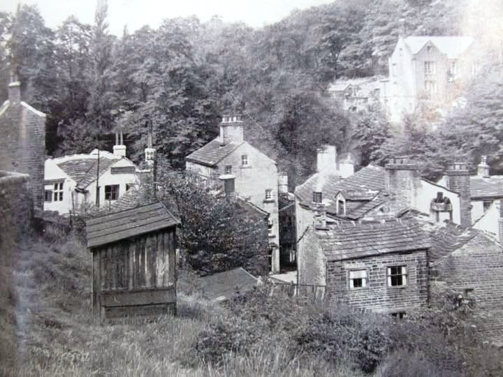 File:CoachHouseFromHighStreet.jpg
